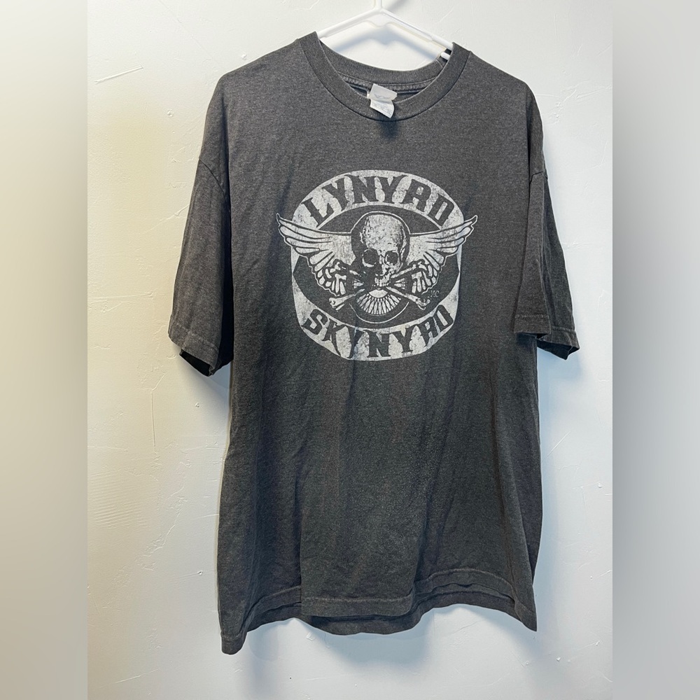 Vintage Y2K LYNYRD SKYNYRD Skull Rock Band Graphic T Shirt size XL